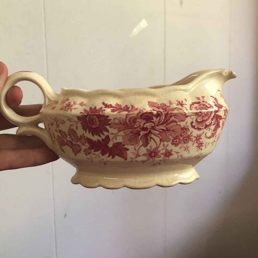 Vintage Taylor Smith Gravy Boat Pitcher Floral Red Pink Flowers Farmhouse *chip
